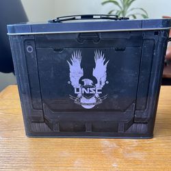 2015 Loot Crate Exclusive Halo 5 Guardians UNSC Ammo Crate Tin Lunch Box