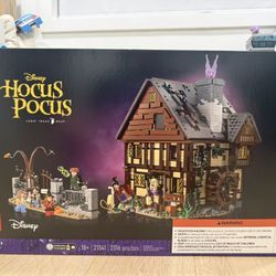 LEGO #21341 Disney Hocus Pocus: The Sanderson Sisters' Cottage