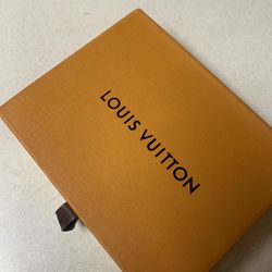 Louis Vuitton Mens Wallet for Sale in Fort Lauderdale, FL - OfferUp