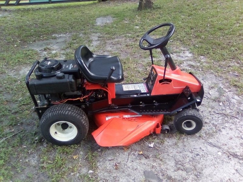 Ariens riding lawn mower