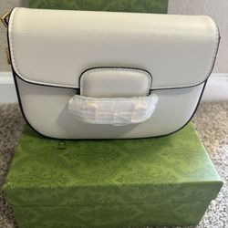 women's bag Gucci. new.