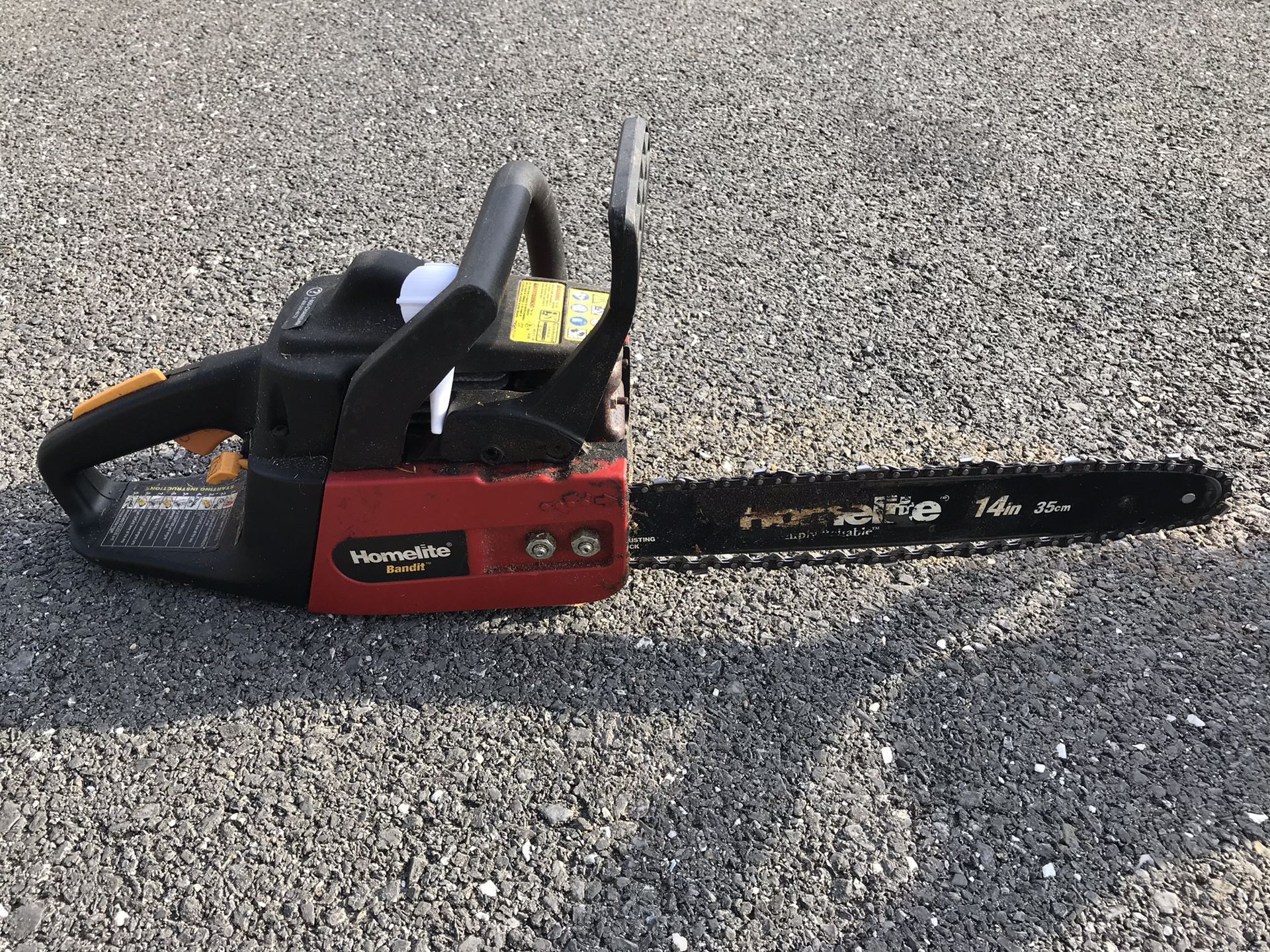 Chainsaw and leaf blower