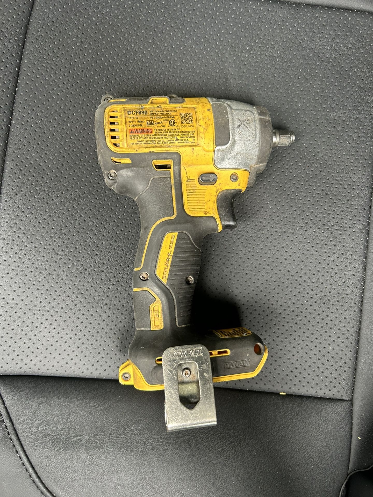 Dewalt 3/8 Impact Wrench