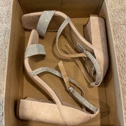 Steve Madden Nude Heels