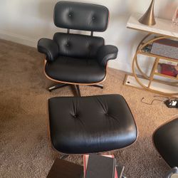 Lounge Chair with Ottoman