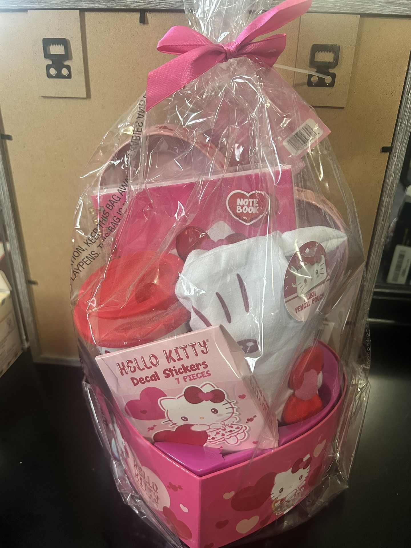 HELLO KITTY GIFT SET
