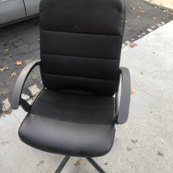 Very Good Condition Office Chair 