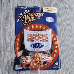 Jeff Gordon 1/64 Winners Circle Dupont 200 Years