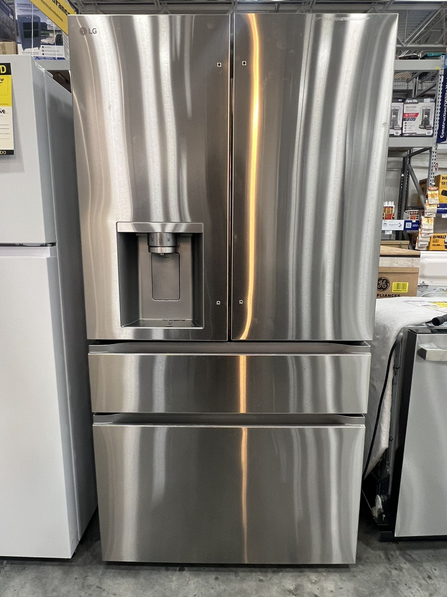 Brand New LG Refrigerator- Black Friday +++deal!