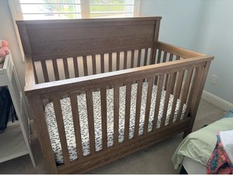Pottery barn 4-in-1 convertible crib