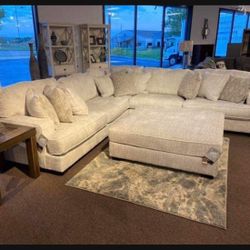 Financing ✅ Large Cozy Light Rawcliffe Sectional Couch💥