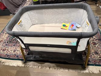 Jimglo 3-in-1 Bedside Bassinet – Excellent Condition, $70