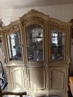 Ashley Ortenique full China Cabinet