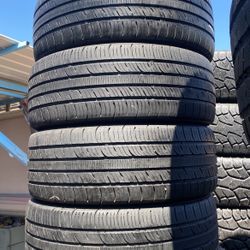 225/50R18 Marca Falken En Perfectas Condiciónes De Vida