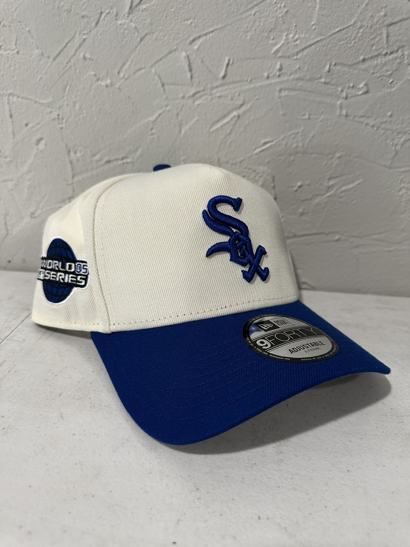 MLB New Era Chicago White Sox Off White Blue 2005 World Series Patch 9forty A Frame SnapBack Hats