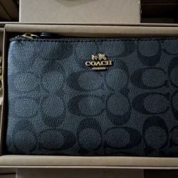 Coach Wallet/Wristlet