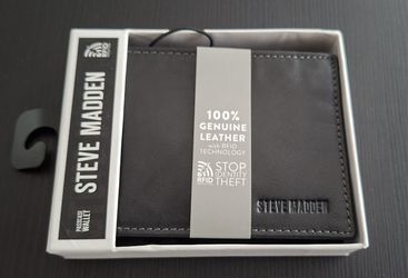 Brand New Steve Madden Genuine Leather RFID Wallet