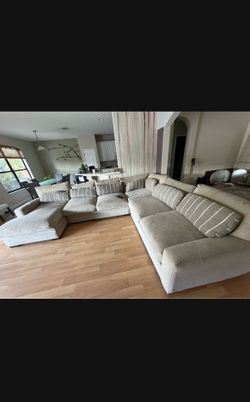 Sectional couch