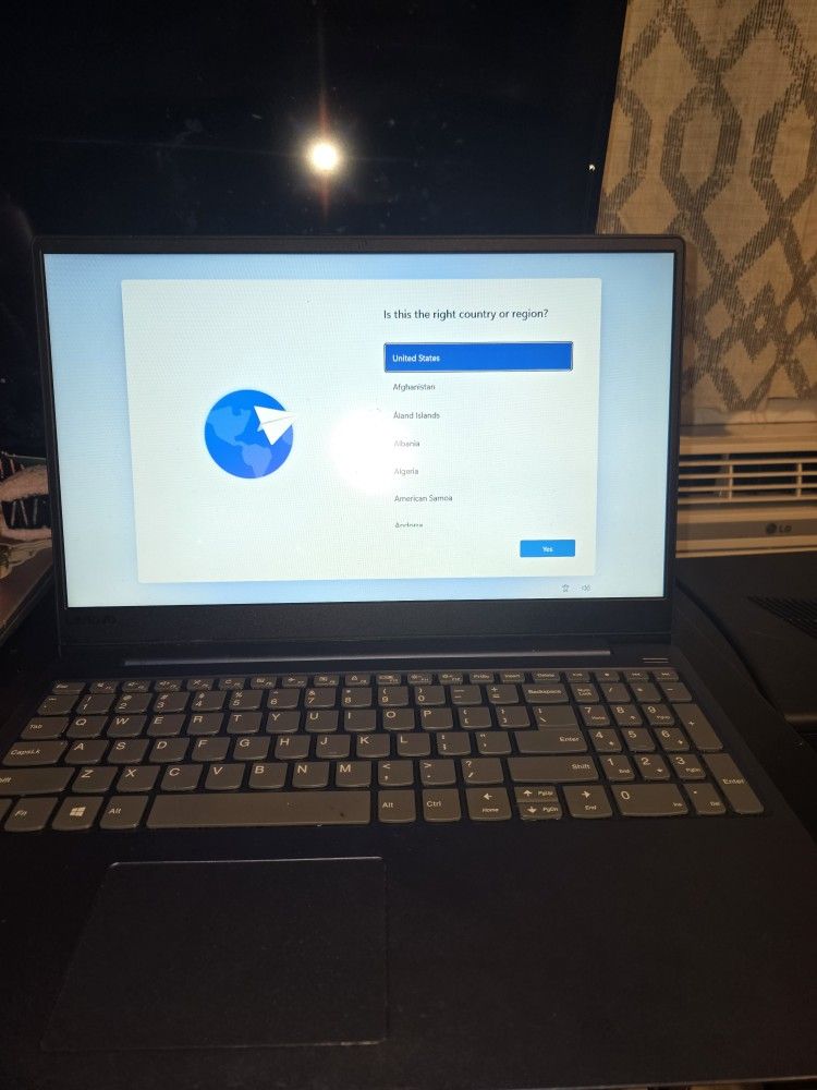 Lenovo Ideapad 330s-15ikb 20 GB Ram 126 Gb Ssd I3 8th Gen 15in Laptop Midnight Blue Color