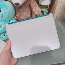 Marc jacobs silver pouch/NWOT