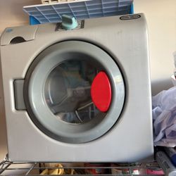 Little Tikes Laundry Toy 