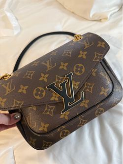 Louis Vuitton Passy Shoulder Cross Body bag