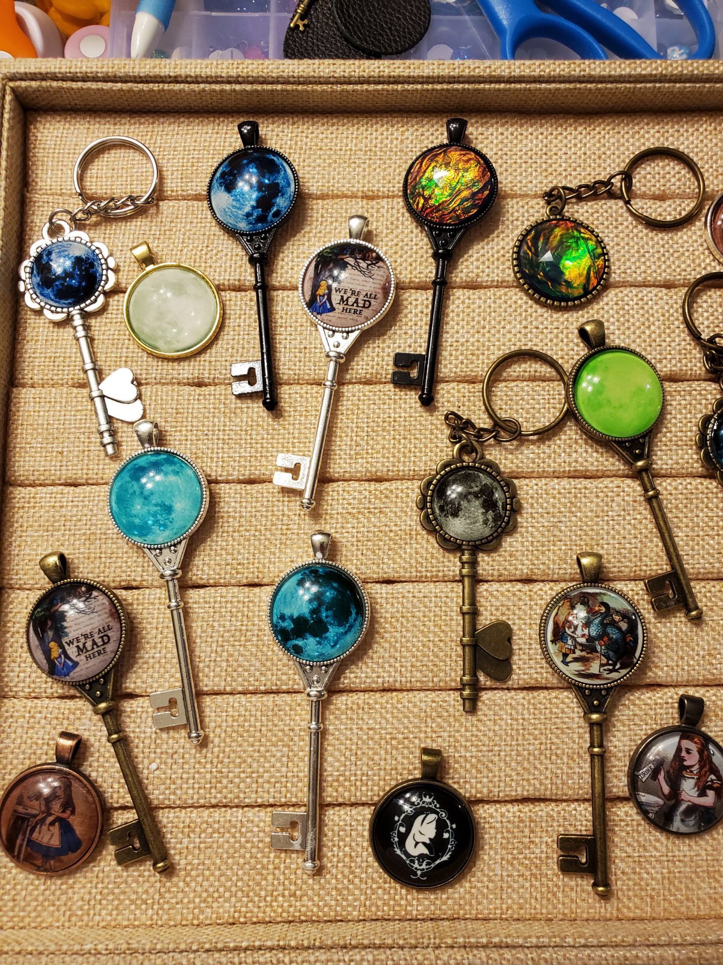 Creative Cabochons Handmade Jewelry/Keychains