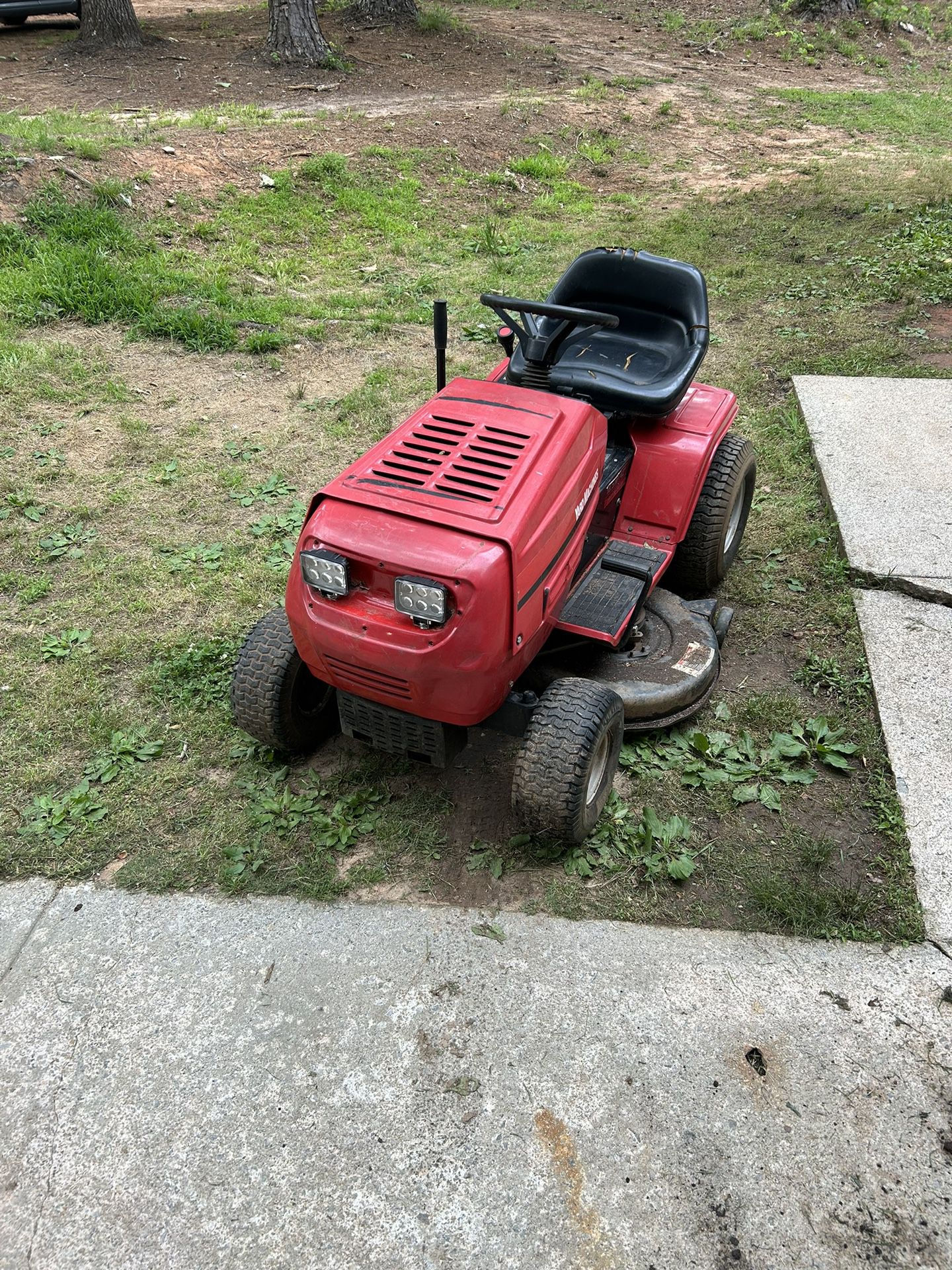 Yard Machine Riding Lawnmower 