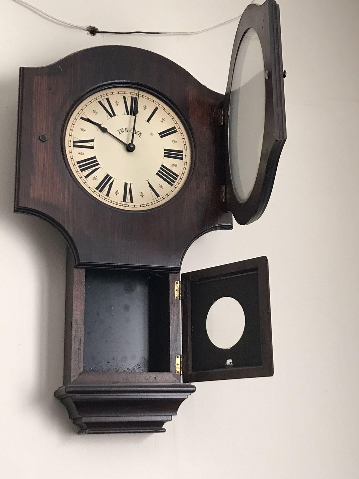 Antiques clock