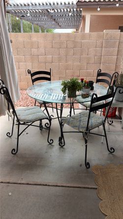 Heavy duty cast iron table and chairs