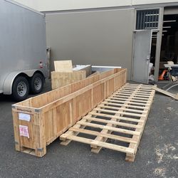 Free plywood boxes and Pallets
