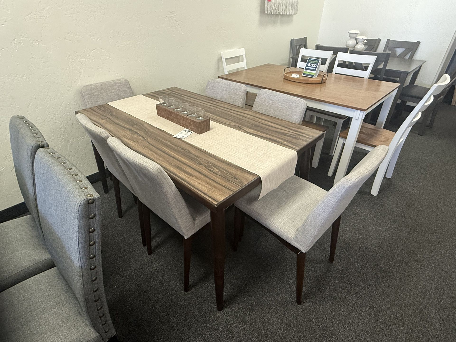 Mid Century Modern Table And 6 Chairs