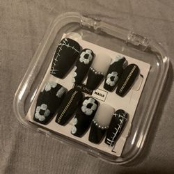 Press On Nails