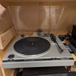 Kenwood KD-22D Turntable