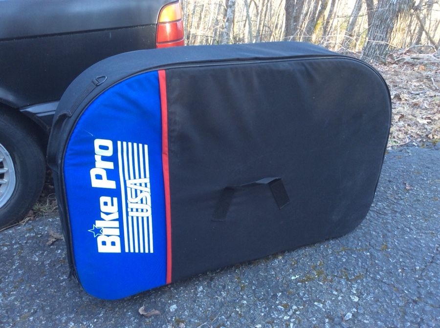 Older But New Condition Bike Pro USA soft travel case For Road/Mountain Bikes. Reposted July 2024