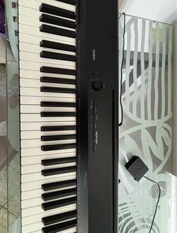 Casio Privia PX-160 88-Key Weighted Digital Piano + Sustain Pedal