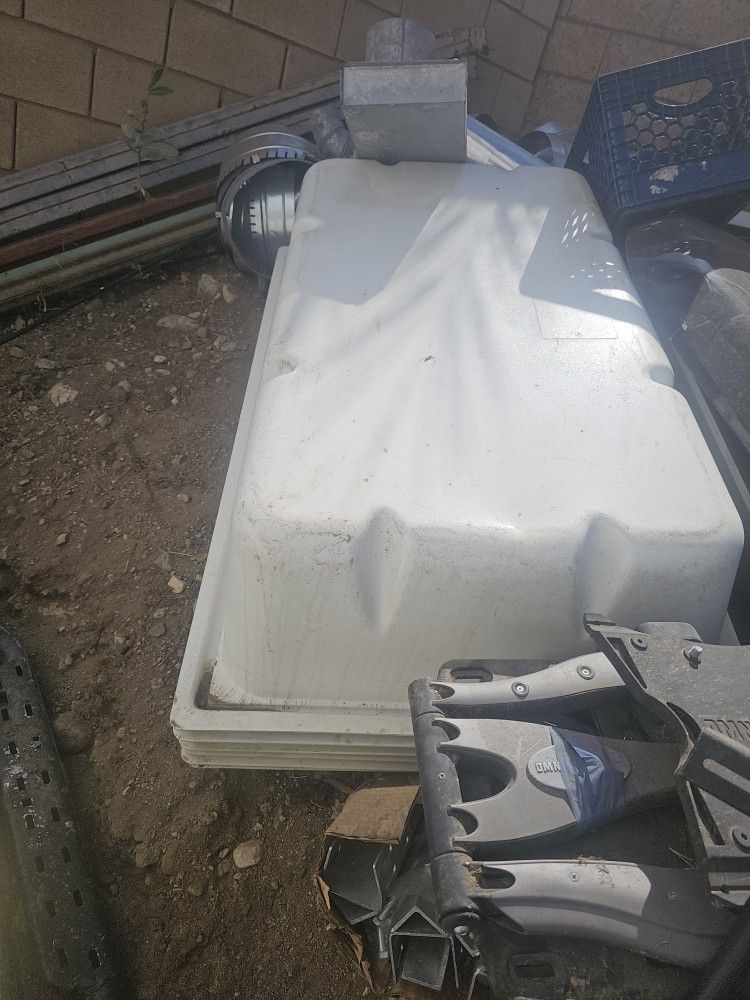 8 4x3 Ponds hydroponic reservoir tanks