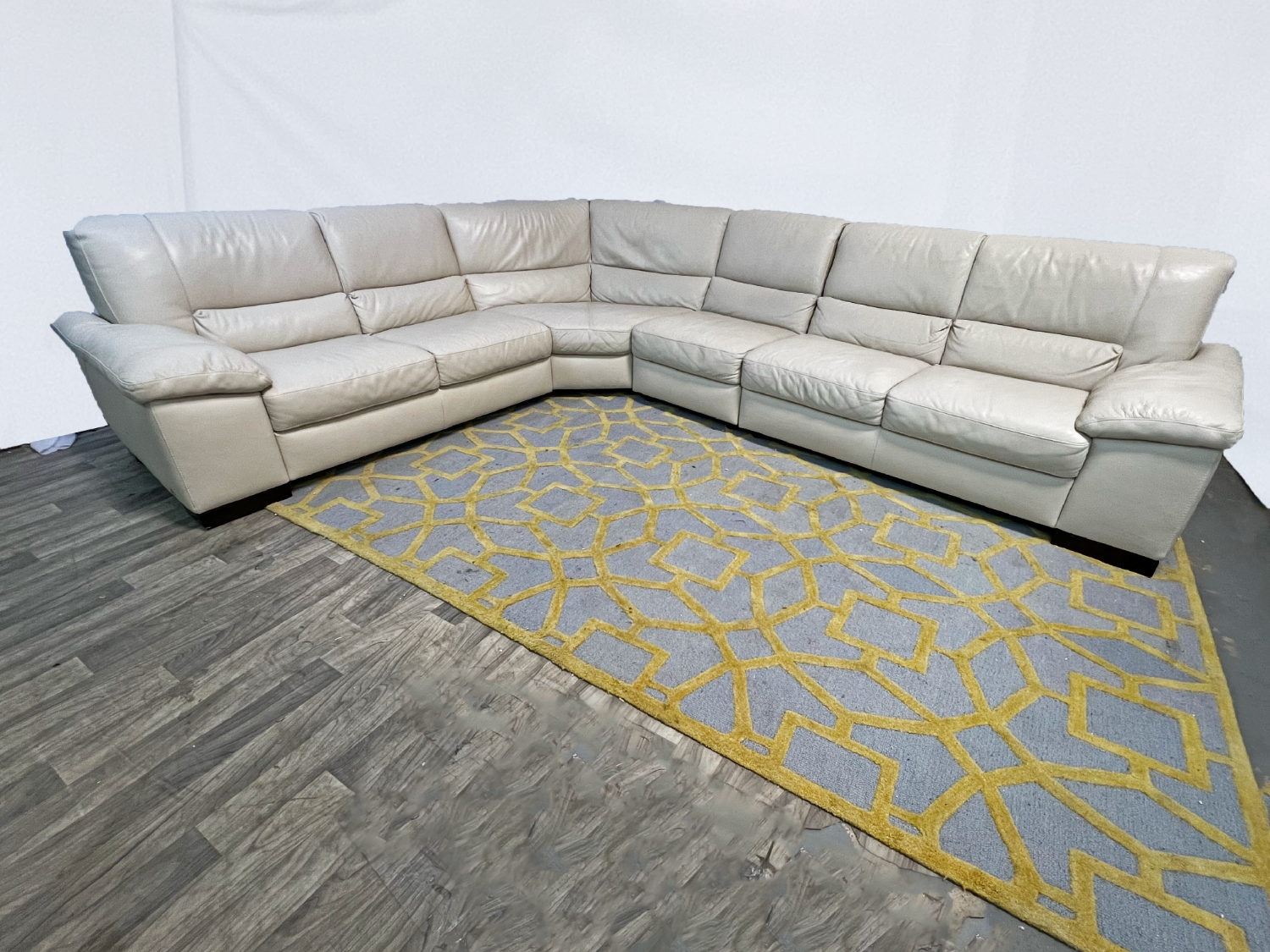 ( Delivery Available ) Natuzzi Italsofa Leather Cream White Sectional Couch