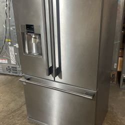 Frigidaire Professional Refrigerator French Door. Stainless Steel 