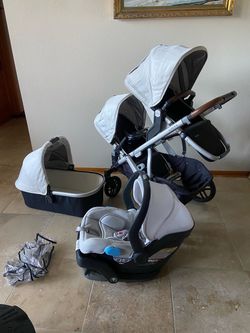Uppababy Vista Double Stroller with Car Seat and Bassinet