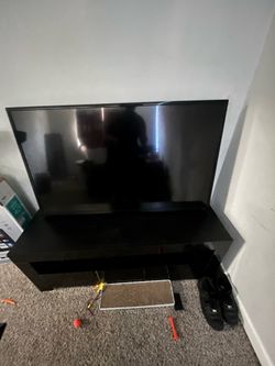 48” Insignia Roku tv
