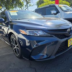 2019 TOYOTA CAMRY SE SEDAN 4D 