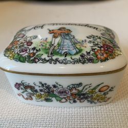 Porcelain Music Box/Trinket