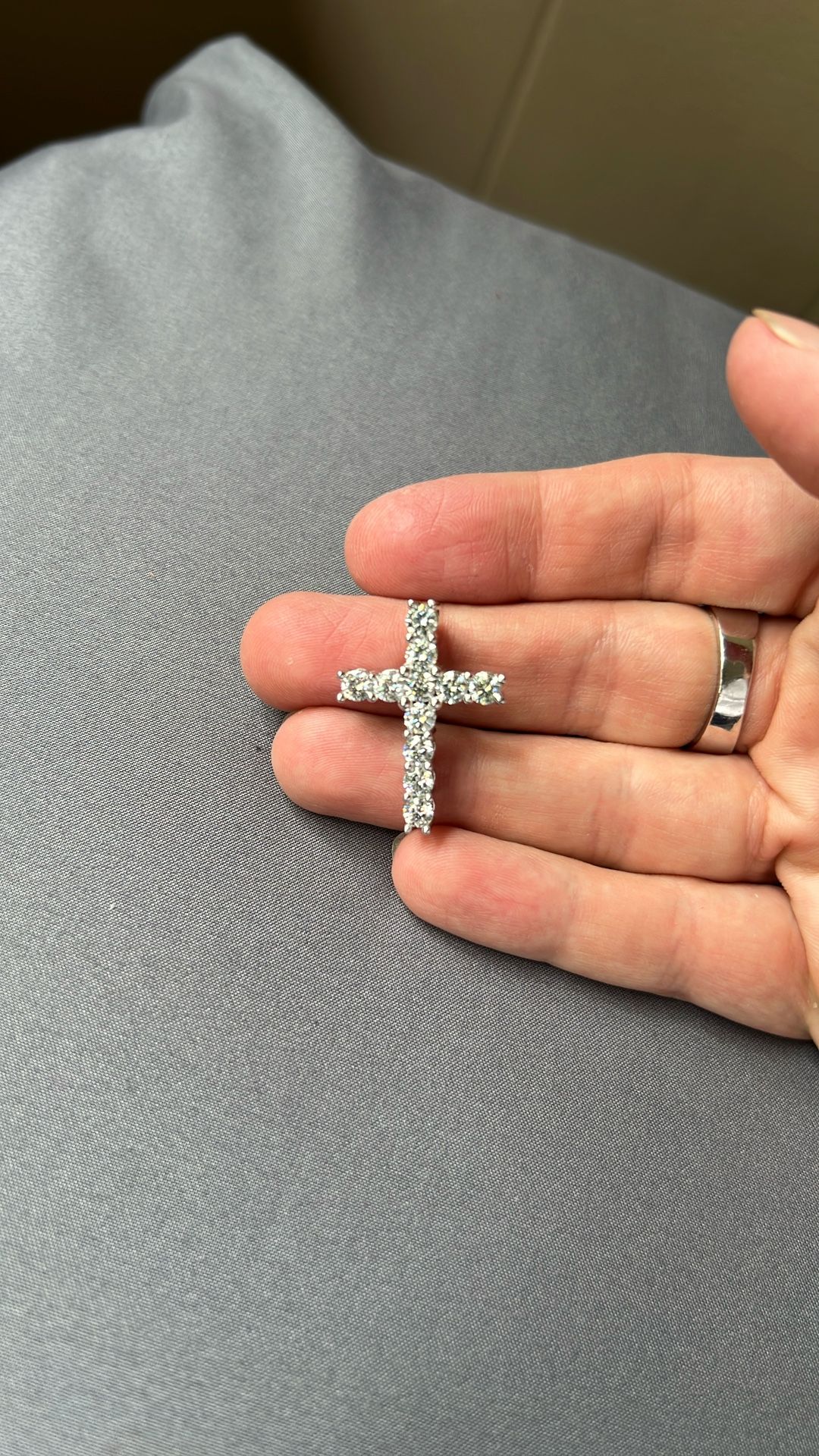 Moissanite Jesus Cross Pendant 🔥🔥 (PASSES DIAMOND TESTERS!!)