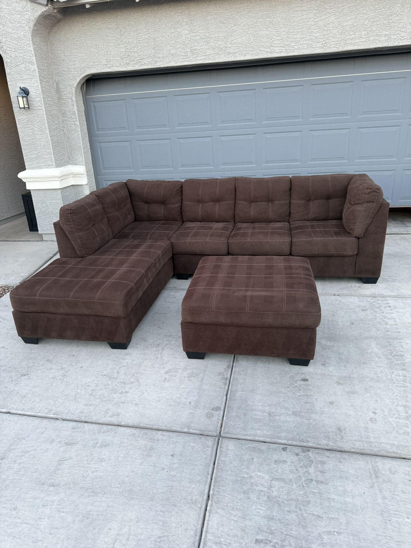 Sectional Couch 