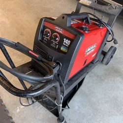 Welder Lincoln Electric 140 Pro-Mig with Rolling Cart