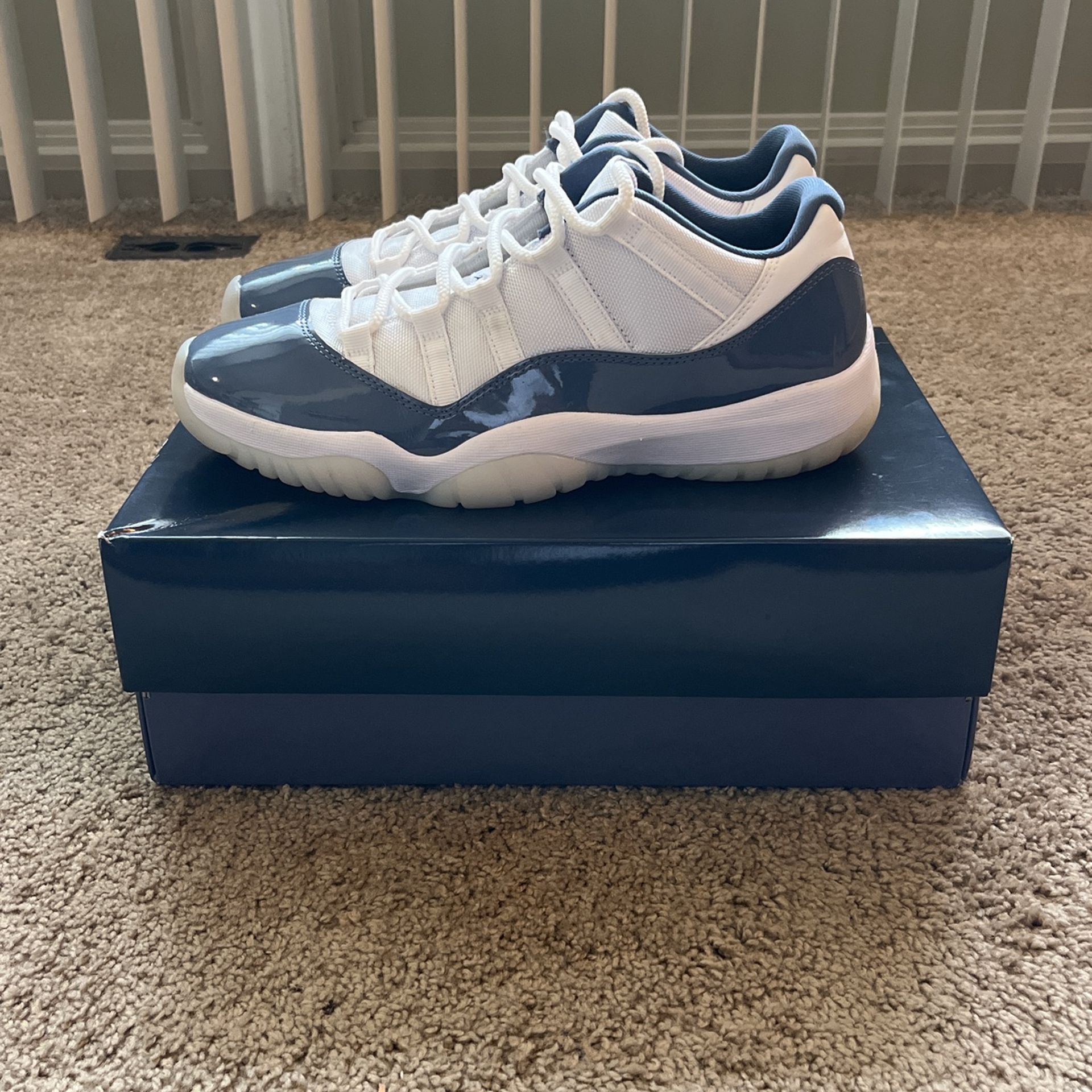 Jordan 11 diffused blue