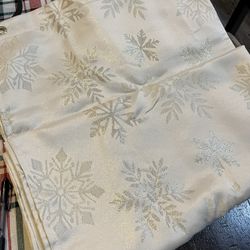 Snowflake Print Shower Curtain 