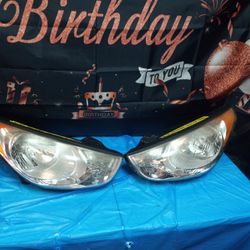 2010-15 Hyundai Tucson L&R Headlight Regular 