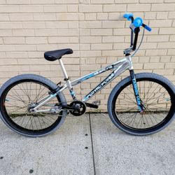 SE Racing 24 Inch Floval Flyer Bike - $400